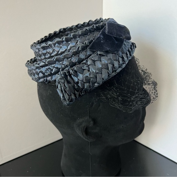 Vintage Retro Toni Leslie Braided Black Ladies Hat with Bow and Face Netting - Picture 4 of 12